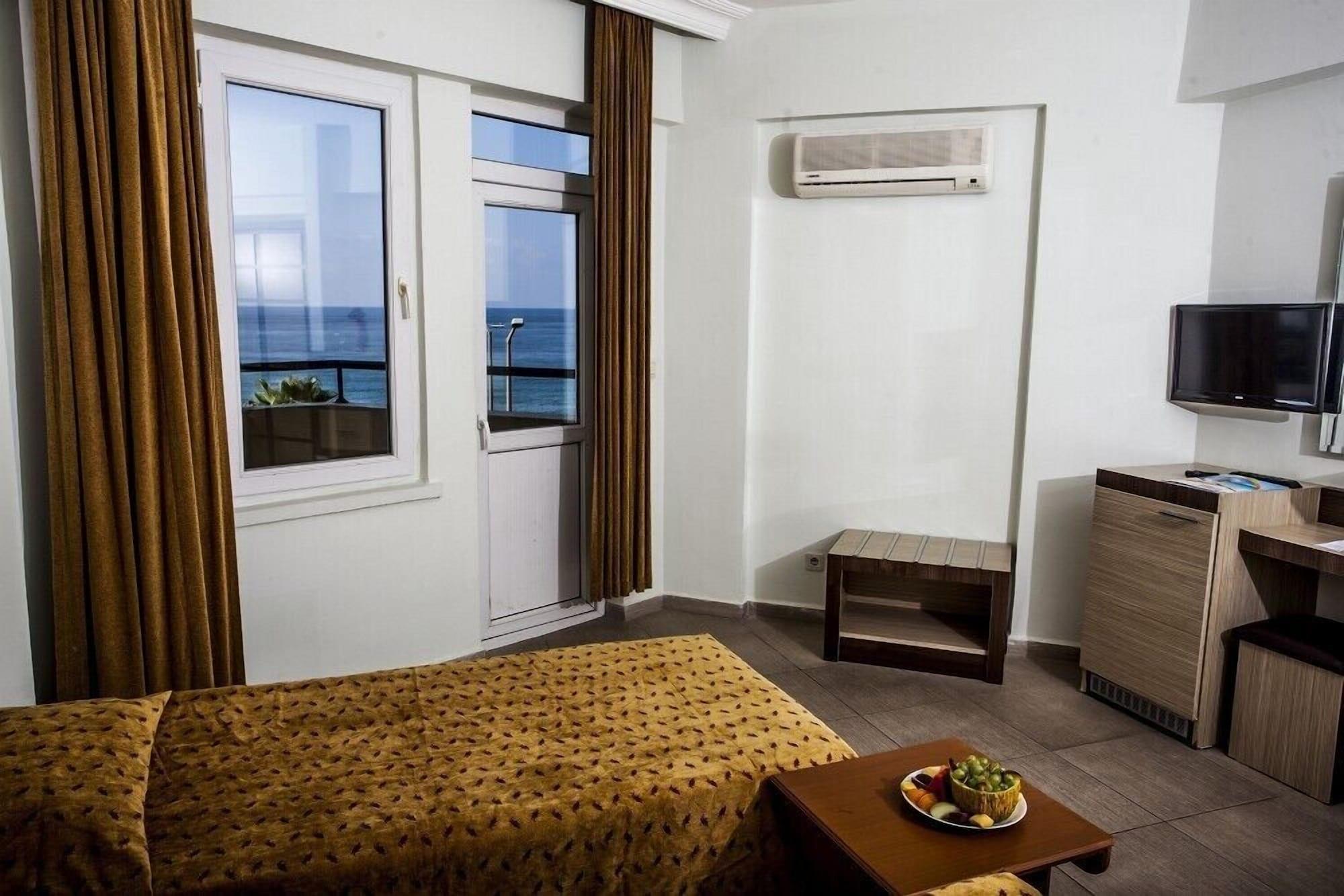 Kleopatra Beach Hotel อลันยา ภายนอก รูปภาพ