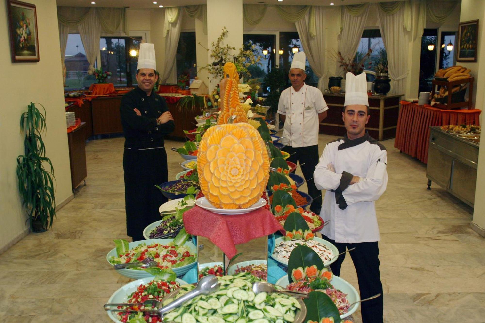 Kleopatra Beach Hotel อลันยา ภายนอก รูปภาพ