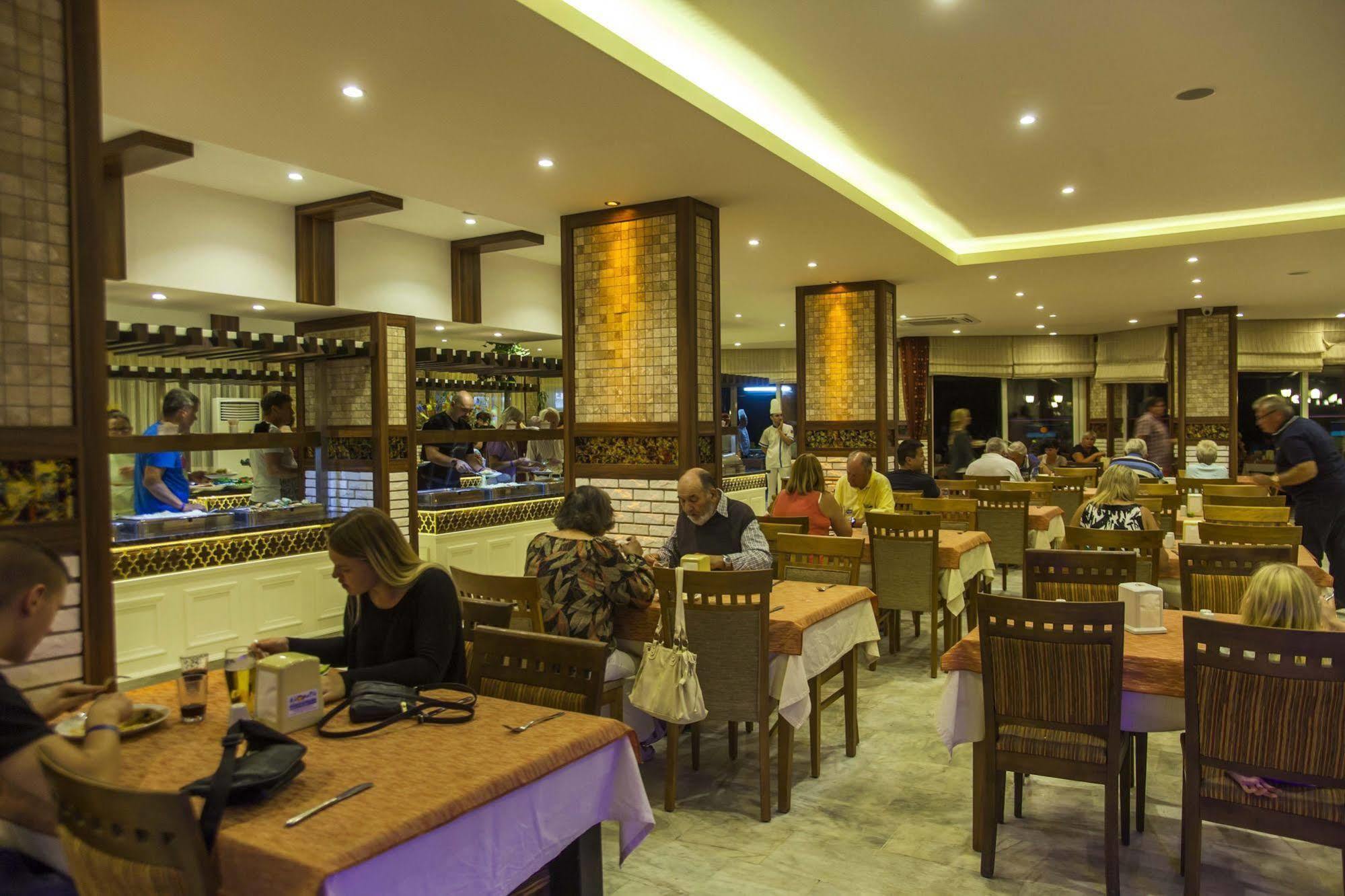 Kleopatra Beach Hotel อลันยา ภายนอก รูปภาพ