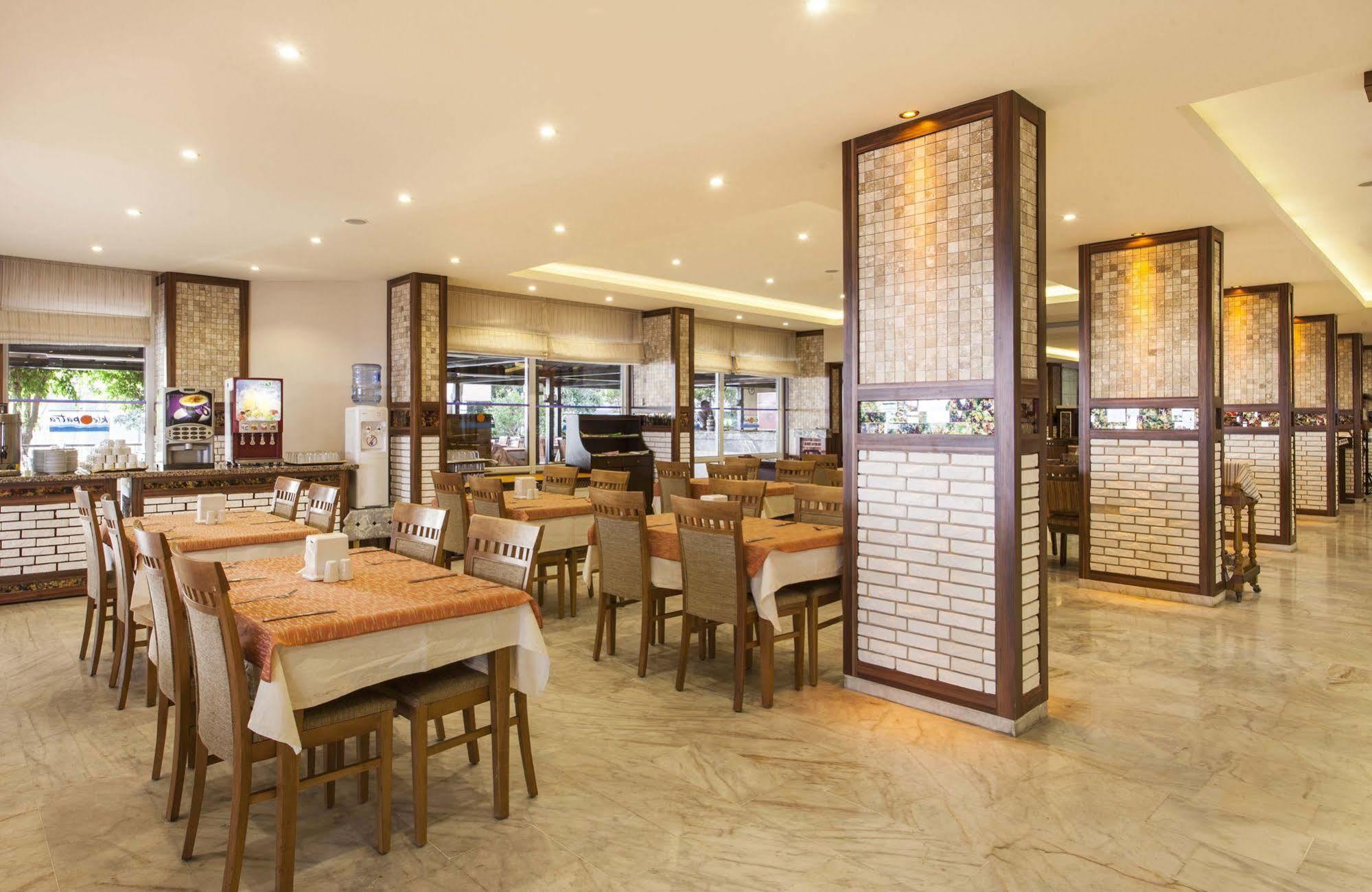 Kleopatra Beach Hotel อลันยา ภายนอก รูปภาพ